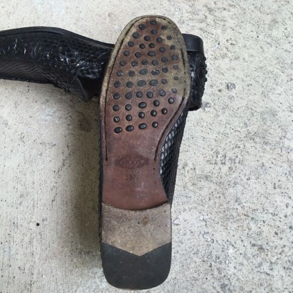 Tod'a Slip Ons   - Picture 3 of 4